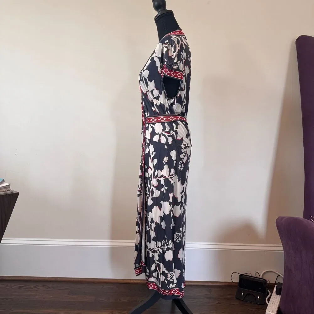 BCBGMAXAZRIA Floral Print Wrap Dress - Black, White & Red Size Medium